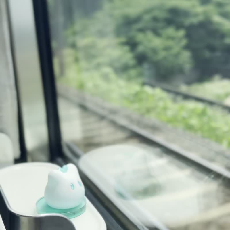 夏季限定 冰凉Mofu 树脂公仔 附赠清凉底座 - 玩偶/公仔 - 树脂 白色