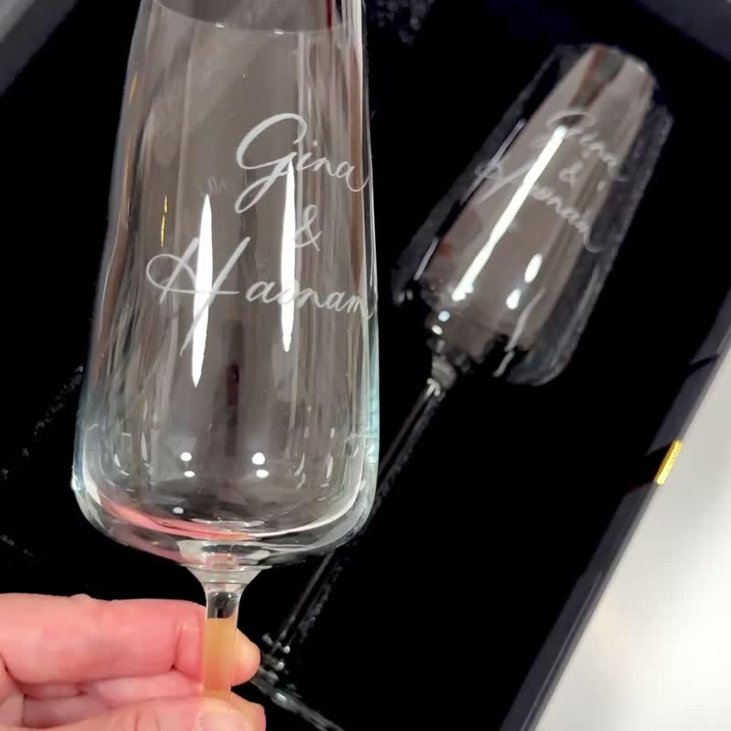 【定制结婚礼物】香槟杯对杯 刻名 结婚 情侣 周年 生日 礼物 - 酒杯/酒器 - 水晶 透明