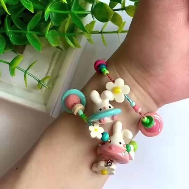 小兔子手链 准备收藏 UFO手链 雕塑手链 - 手链/手环 - 粘土 多色