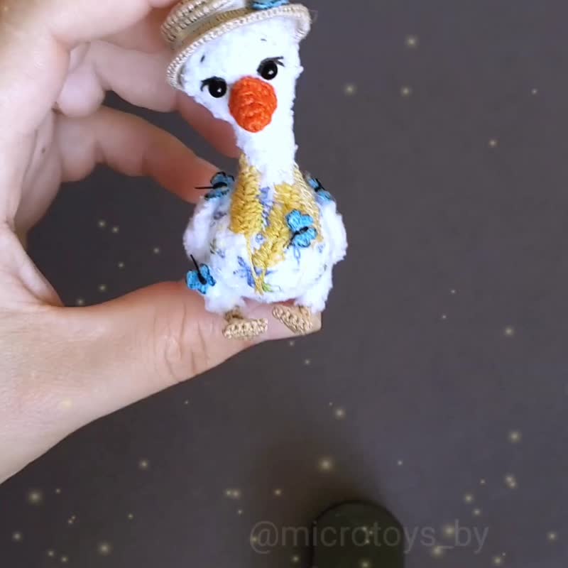 Ooak mini stuffed Goose. Artist teddy.Dollhouse miniature. Doll pet. Microtoysby - 玩偶/公仔 - 棉 白色