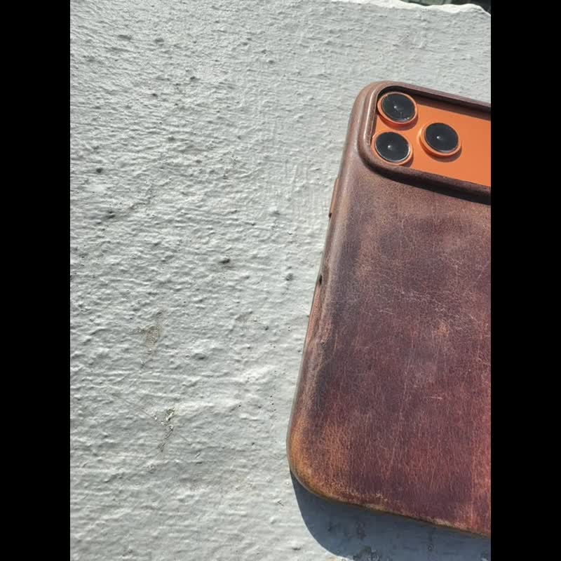 复古旧化养成顶级疯马皮 iPhone 17 Pro Max 手机壳 - 手机壳/手机套 - 真皮 