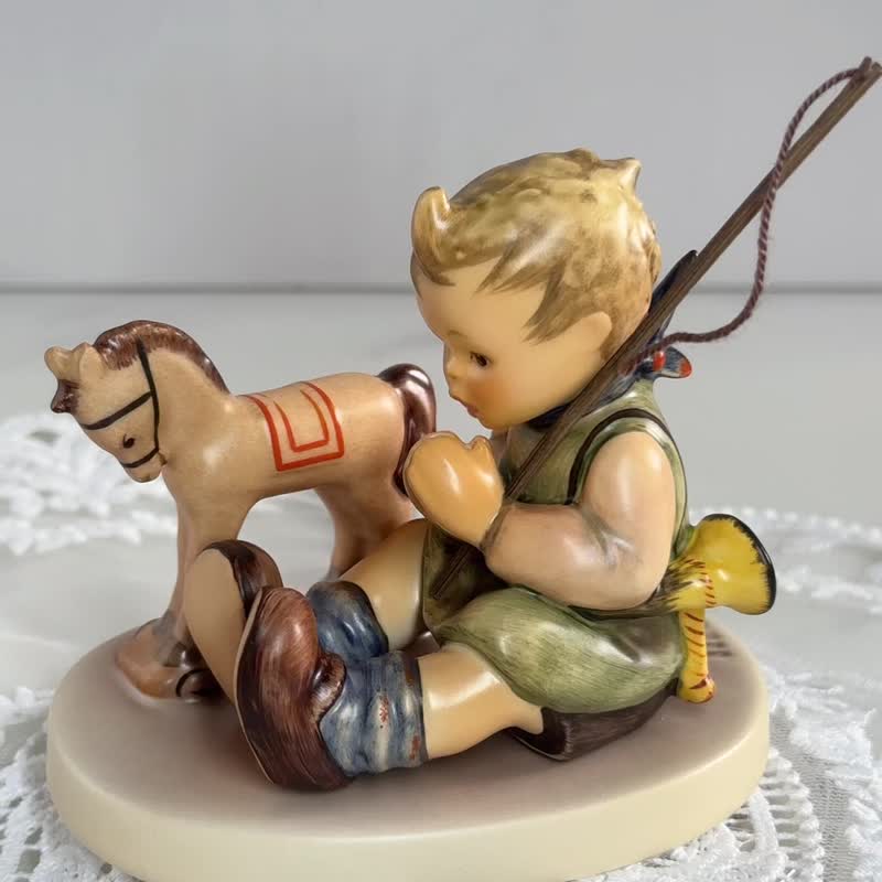 德国顶级瓷偶Hummel收藏中古手工手绘喜姆娃娃/一等品 - 玩偶/公仔 - 瓷 