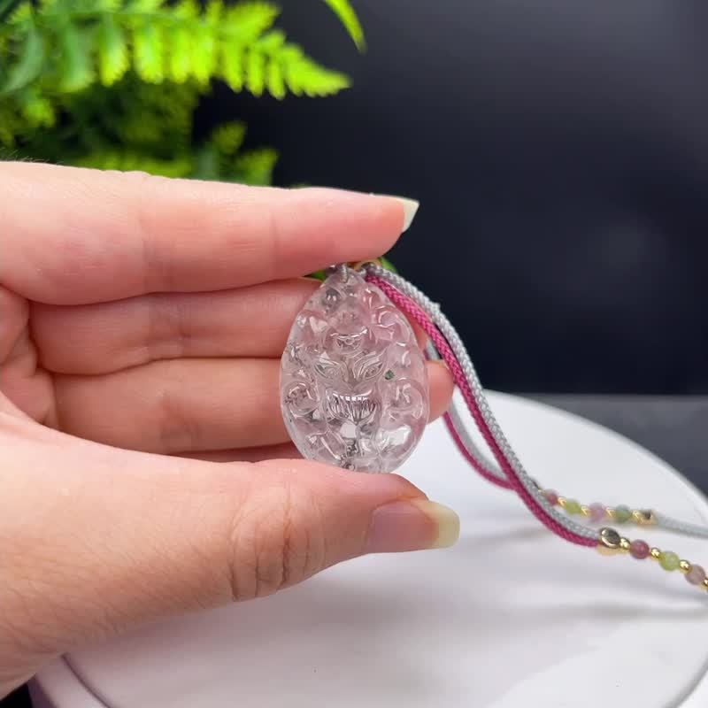 冰透净体彩虹闪片 软锰矿小树水晶吊坠 双面立体手雕九尾狐梅花 - 项链 - 水晶 白色