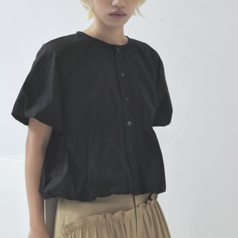 立体抽皱拉克兰短袖上衣 - 女装上衣 - 棉．麻 黑色