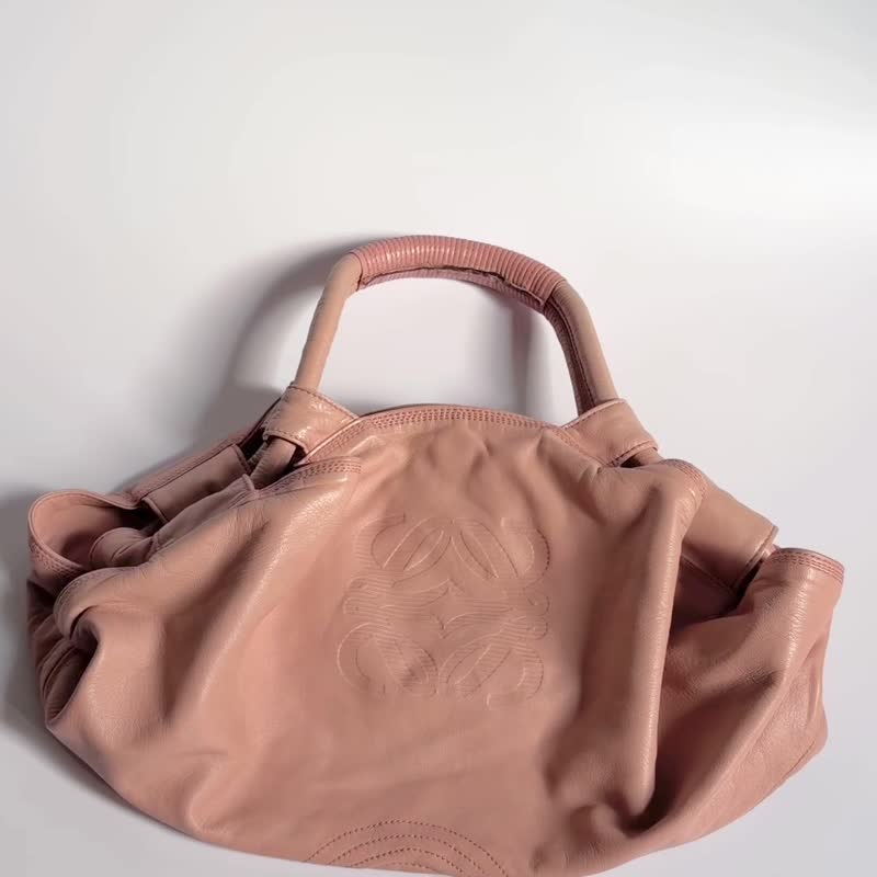 LOEWE 经典 Anagram Nappa 皮革 Aire Hobo 手提肩背包 樱花粉 - 手提包/手提袋 - 真皮 粉红色