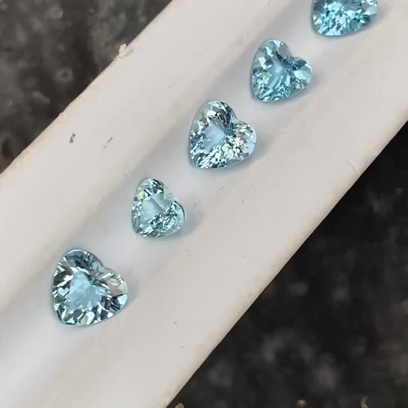 圣玛丽海蓝宝石绿柱石爱心千禧切割全净裸石 1 克拉订制 - 金工/饰品 - 宝石 蓝色