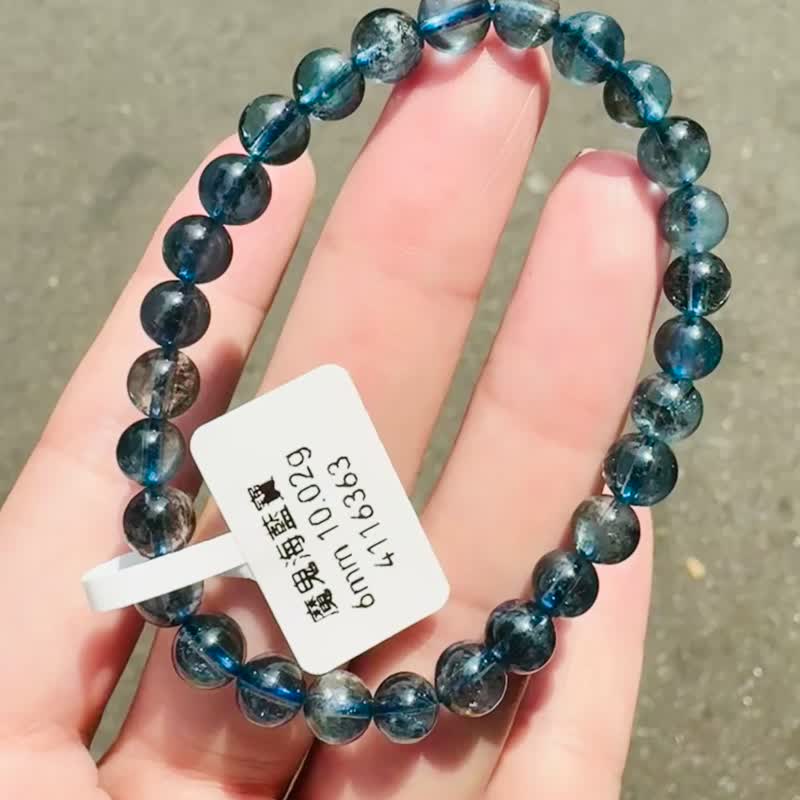 天然魔鬼海蓝宝6mm10.02g金属光泽冥想水晶首选释放压力店主自用 - 手链/手环 - 水晶 蓝色