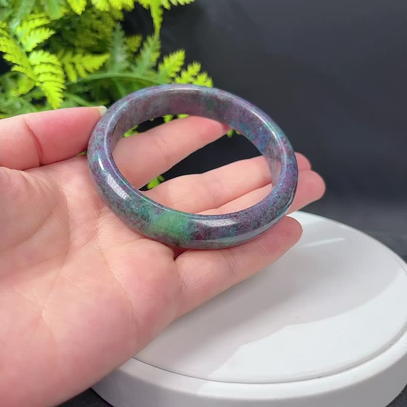 巴西高品红绿宝手镯63MM 玉化落梅星光红宝石黝帘石手环 积极胆识 - 手链/手环 - 宝石 