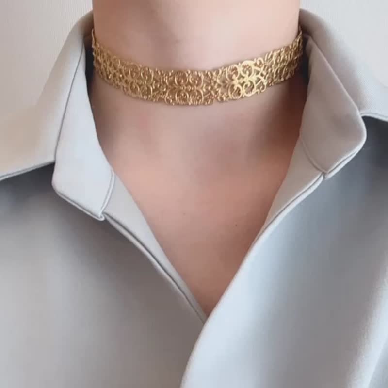 MEMORY LOSS / Choker with brass decoration SV210 - 颈链 - 铜/黄铜 金色