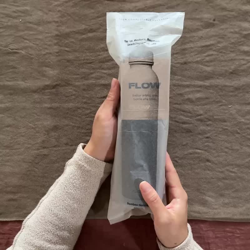 FLOW 环保水壶 / 500ml 水瓶/ 台湾制造 / 碳黑 / 黑提把 - 水瓶/水壶 - 环保材料 黑色