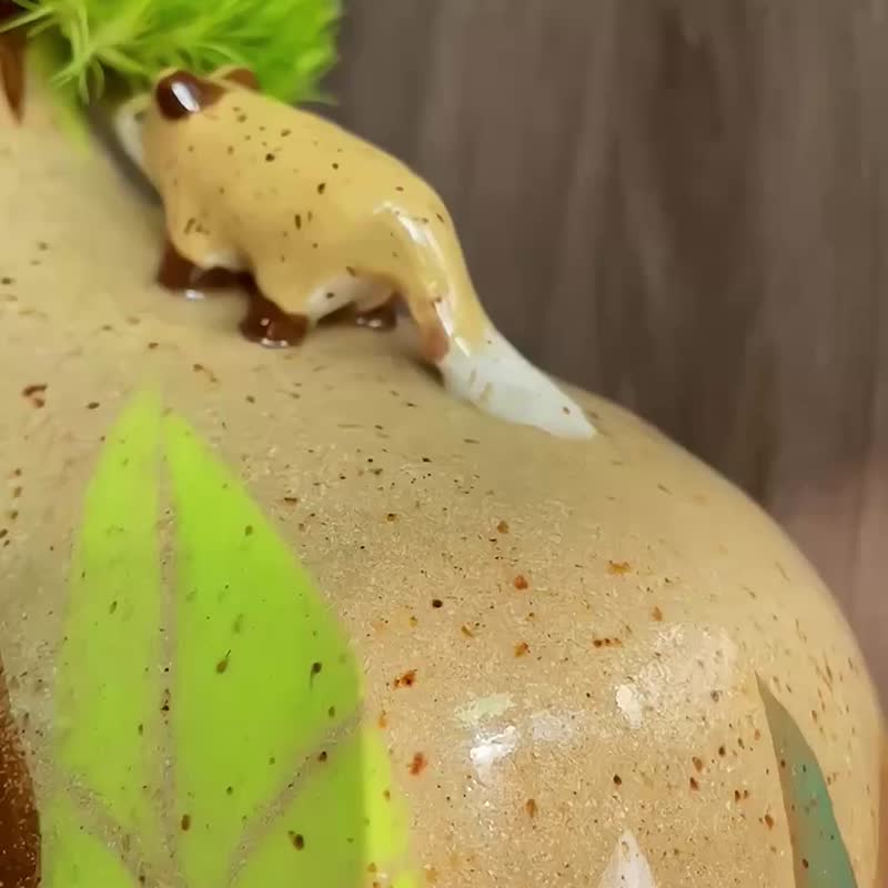 A Lu 狐狸陶大花器 送紫水晶貔貅手链/礼物 原创手作仅此一 - 花瓶/陶器 - 陶 多色