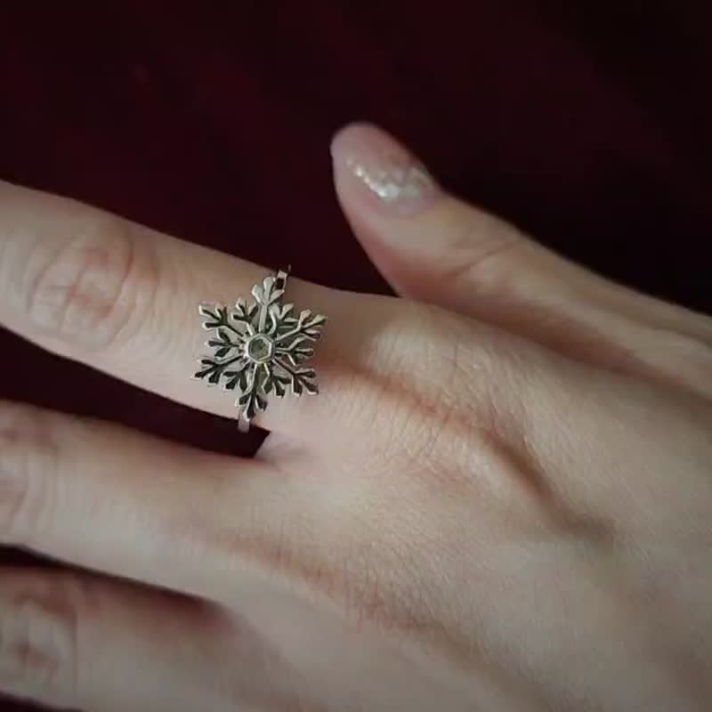 【毕业礼物】【母亲节礼物】旋转雪花 S925 纯银电白金开口戒子指 - 戒指 - 纯银 银色