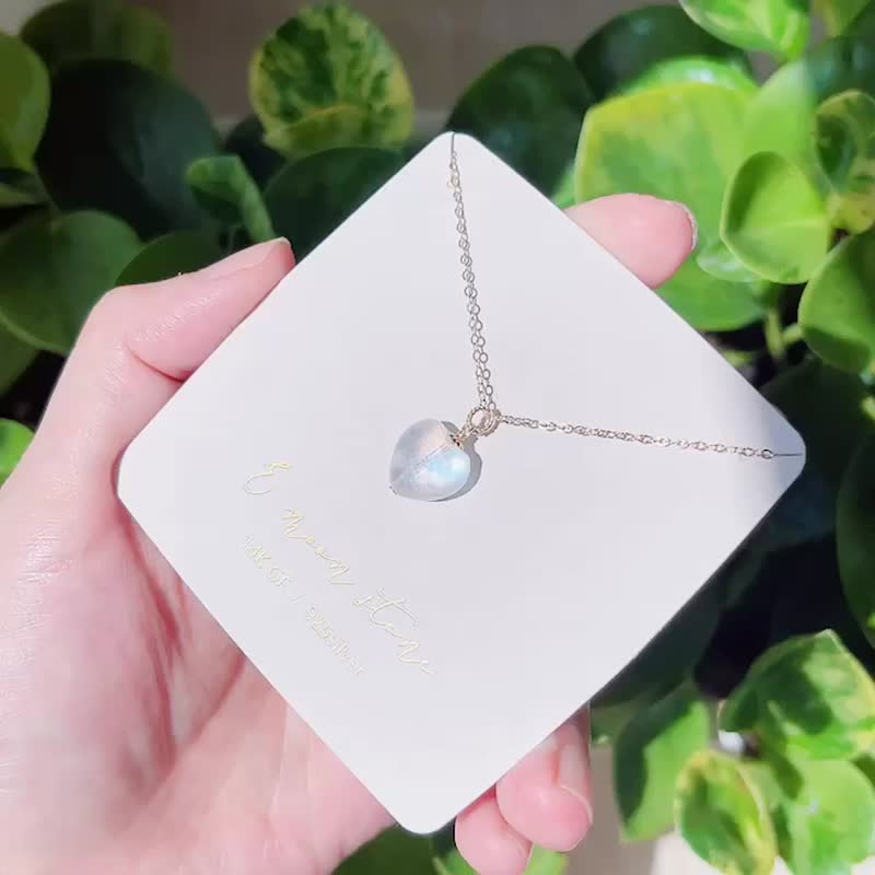 提升直觉 平静心灵 比心蓝晕月光石项链 胖鼓鼓爱心形 14K - 项链 - 水晶 透明