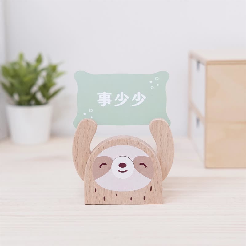 绝版出清【HOLD 运名片座 - 困困树懒】名片收纳 / 办公小物 - 名片架/名片座 - 木头 多色