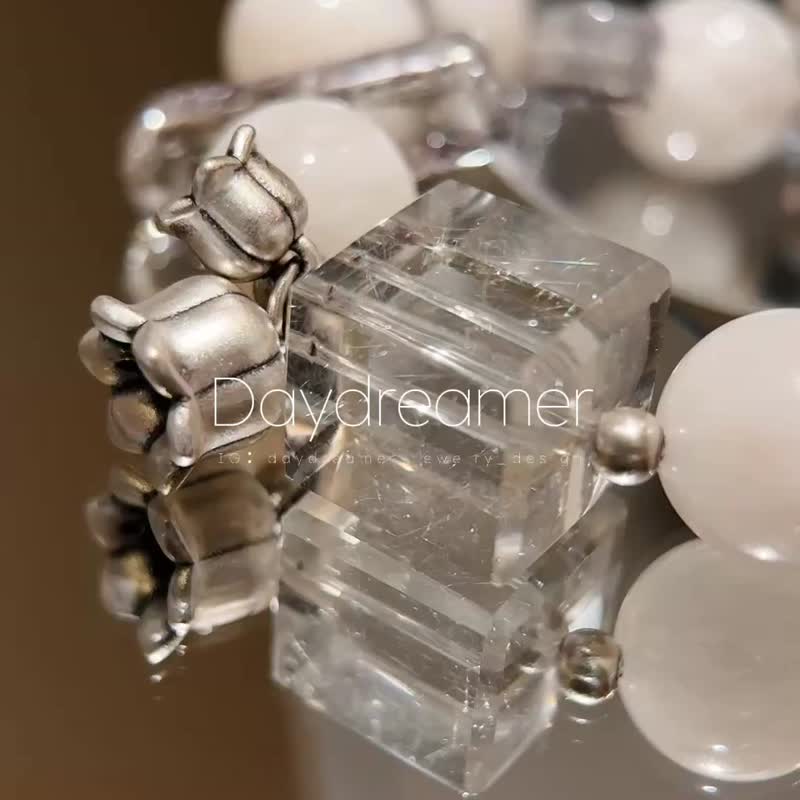 维纳斯银发白兔毛白雪花幽灵闪层蓝月光平安扣设计款手链 - 手链/手环 - 水晶 白色