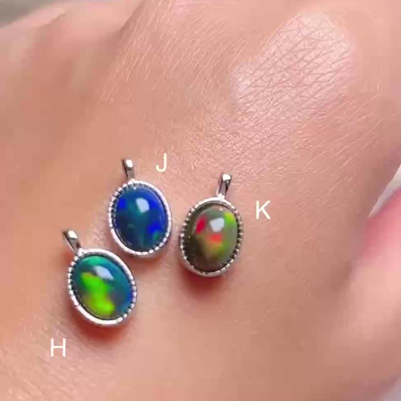 黑欧泊小巧豆豆吊坠项链 / 蛋白石 / 925纯银 / Opal - 项链 - 宝石 多色