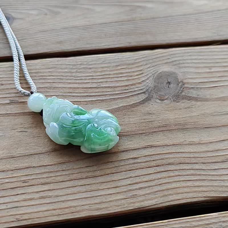 【亲翠】天然翡翠 冰种辣绿飘花貔貅调整式绳链 招财纳福 JA00213 - 项链 - 玉石 多色
