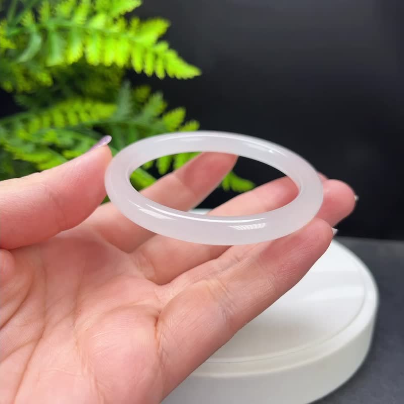 金丝玉手镯52+MM 羊脂级昆仑仙女款白玉手环 附证书 油脂温润光亮 - 手链/手环 - 玉石 白色