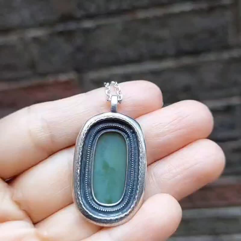 【画框系列】台湾腊光玉椭圆银坠项链 | 极简复古设计 × 文青风 - 项链 - 玉石 绿色