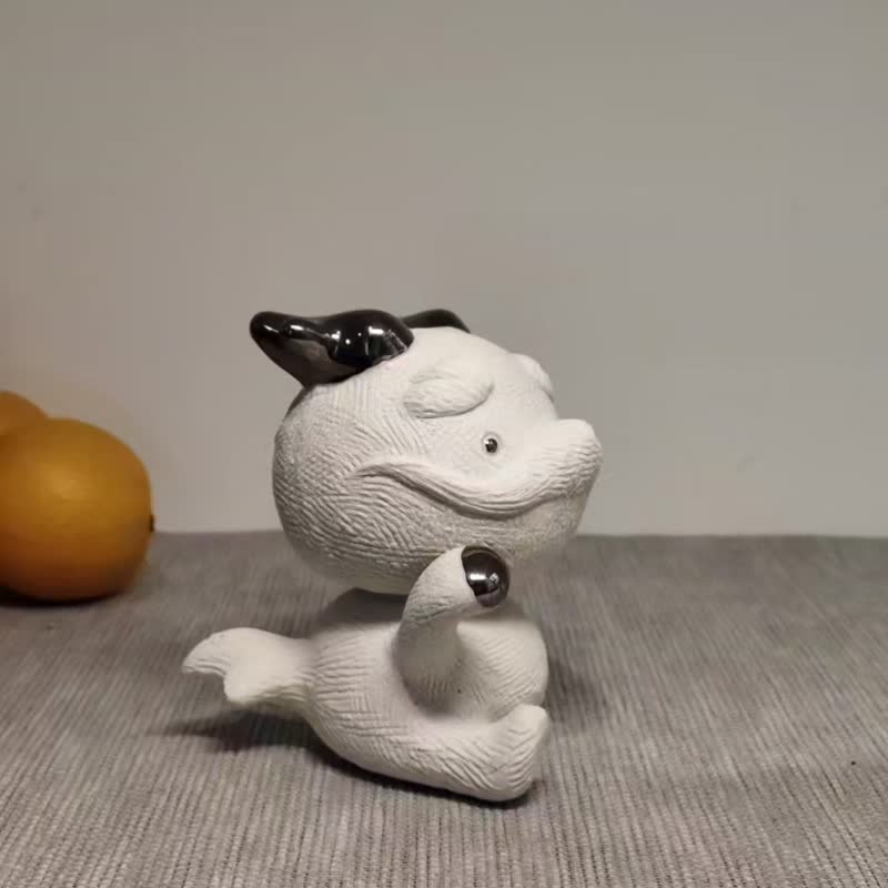 限量版【招招龙–珠光黄】招财陶艺茶宠摆件 - 玩偶/公仔 - 瓷 黄色