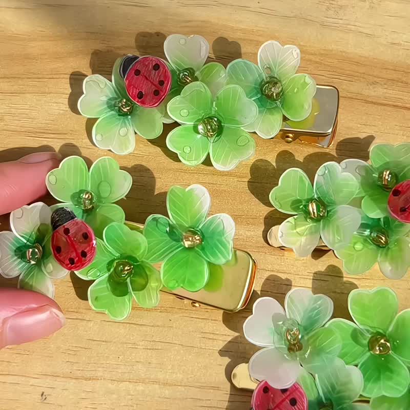 发夹 - Lucky Lady Bug - 发饰 - 塑料 绿色
