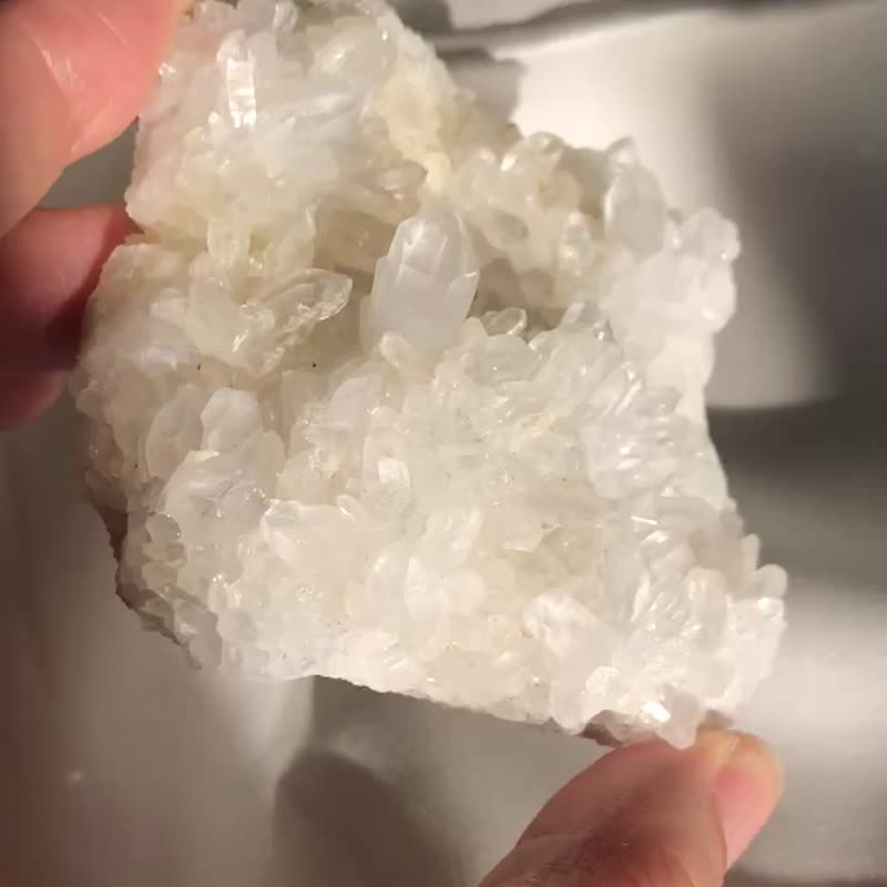 白水晶 半透体彩虹 闪亮 多朵水晶花 白水晶簇 水晶洞 - 摆饰 - 水晶 透明