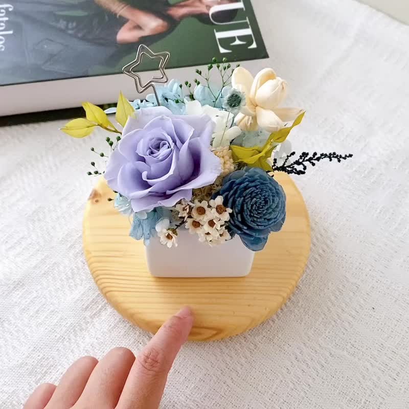 桦坊/永生花迷你小桌花/永生花名牌夹/办公室小物 - 干燥花/捧花 - 植物．花 