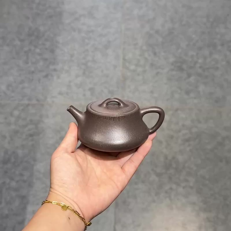础瓢 手工 容量150cc青段造型如础石壶身线条简练柔中有刚 - 茶具/茶杯 - 陶 
