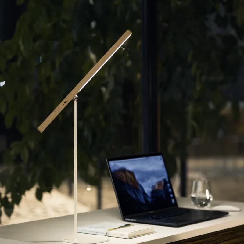 原创设计北欧风简约创意落地灯书桌学习阅读护眼灯台灯落地灯双用 - 灯具/灯饰 - 木头 多色