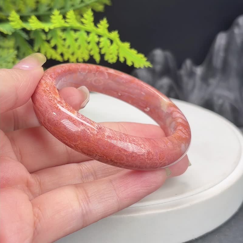 橘粉色 珊瑚玉手镯 52MM 高瓷玉化玉手环 柠檬片凤尾纹 - 手链/手环 - 玉石 