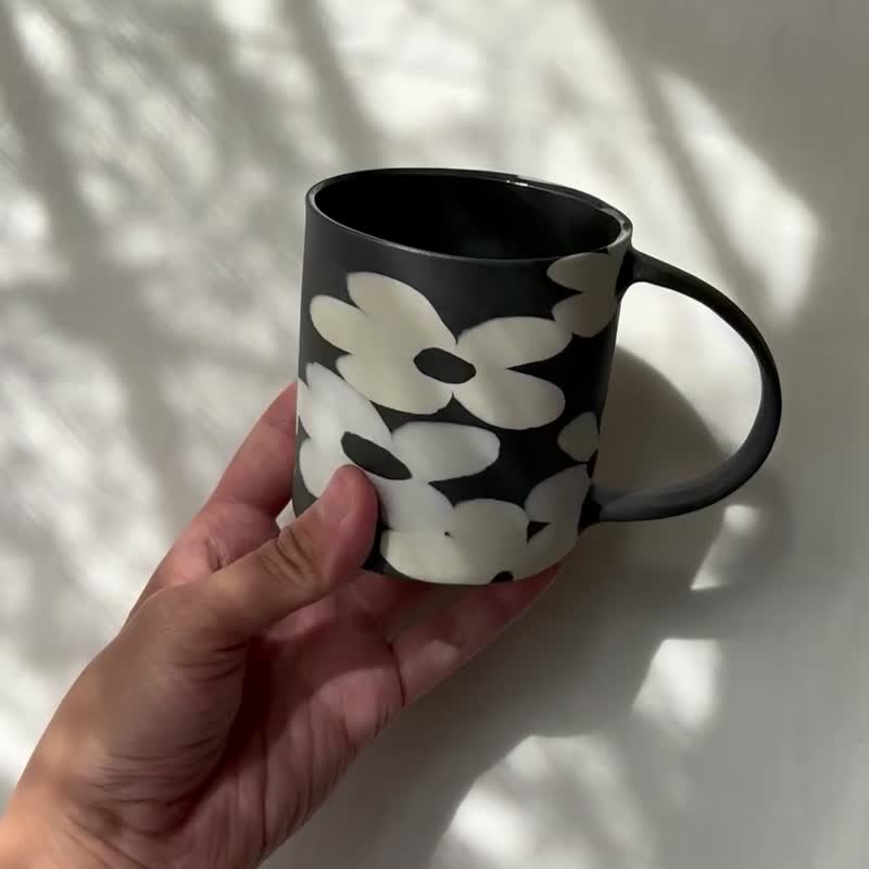 黑白花朵咖啡杯 - 咖啡杯/马克杯 - 瓷 