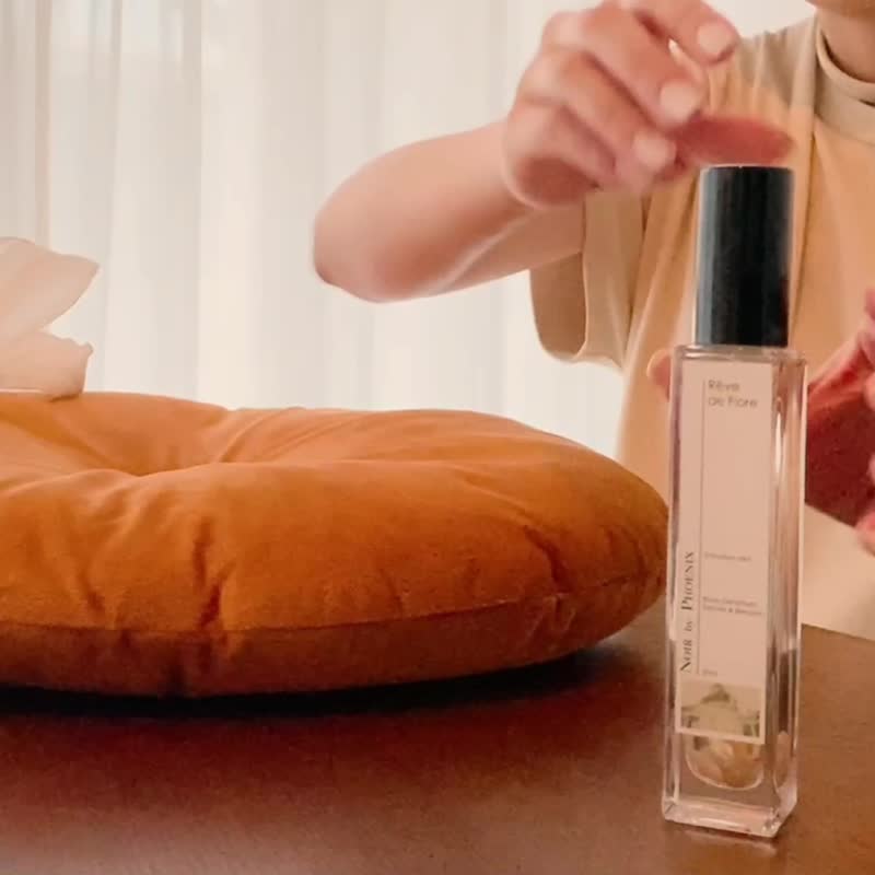 花神之梦枕头舒眠精油水晶喷雾50ml 玫瑰天竺葵 依兰 安息香 - 香薰/精油/线香 - 精油 橘色