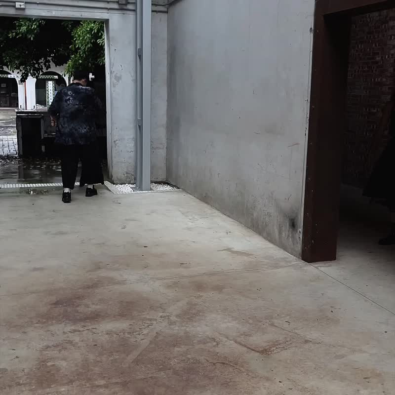 黑色渲染 软质布料 衬衫领 三组扣上衣 - 男装衬衫 - 聚酯纤维 黑色