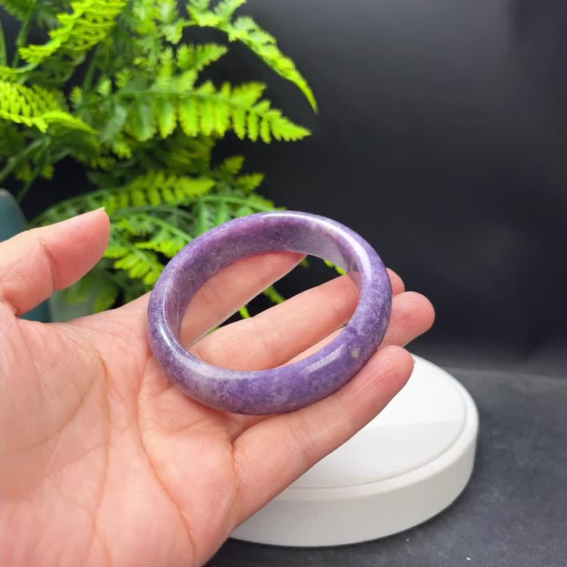 独特 紫色锂云母手镯 56MM 玉化星光闪片祖母晶手环 增进柔化性情 - 手链/手环 - 宝石 紫色
