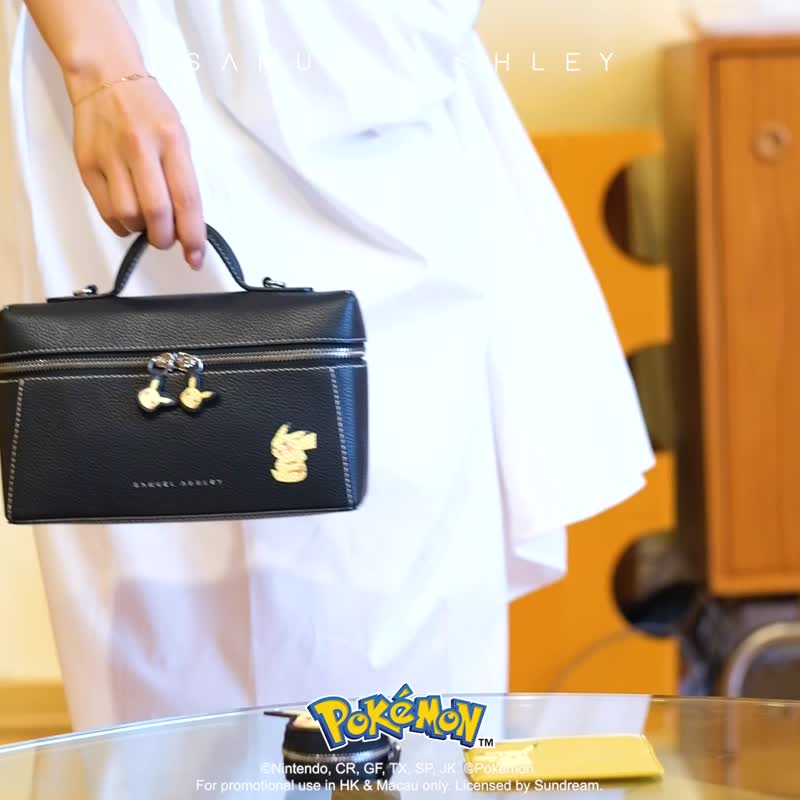 【宝可梦特别版系列】Pokémon皮革斜挎化妆包 - 黑色 皮卡丘 - 侧背包/斜挎包 - 真皮 黑色