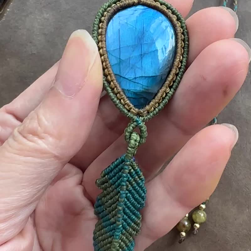 N1203 民族风 南美蜡线编织 拉长石 铜珠项链 (可调长度) - 项链 - 宝石 绿色