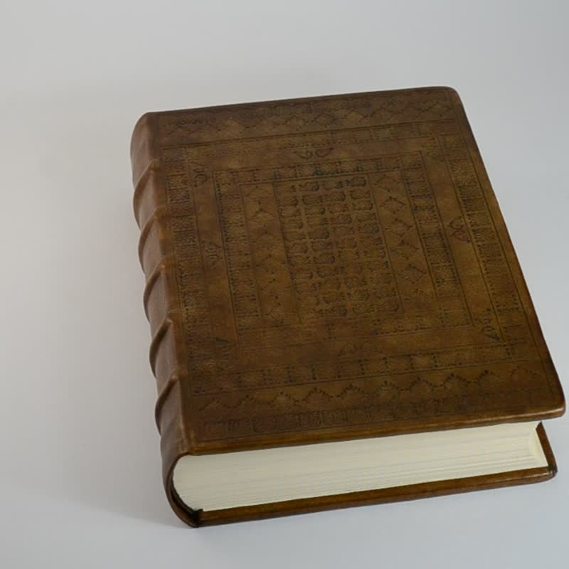 Medieval Styled Leather Journal, Antiqued Notebook - 笔记本/手帐 - 真皮 咖啡色