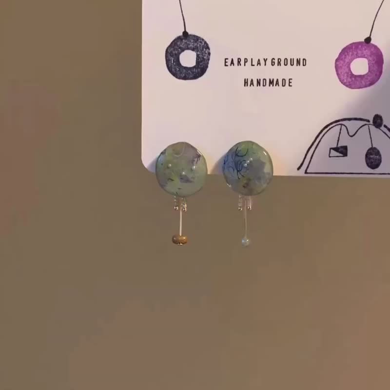 西湖倒影 - 耳环/耳夹 - 树脂 多色