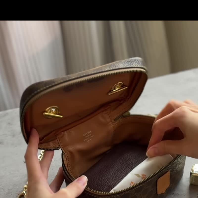 中古正品Celine Macadam Vanity Case化妆盒手袋 意大利制 席琳 - 侧背包/斜挎包 - 防水材质 咖啡色