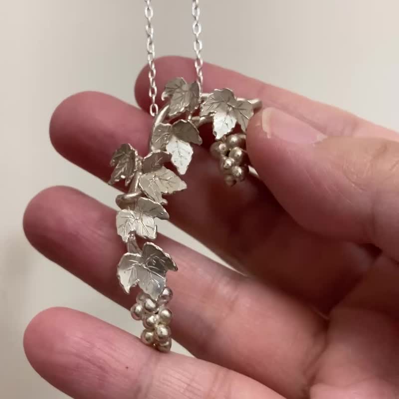 结实累累葡萄藤蔓项链 - 项链 - 银 银色