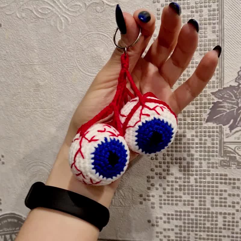Digital Crochet Pattern PDF - Creepy eyes keychain Horror amigurumi - 手工艺教程/工具书 - 其他材质 