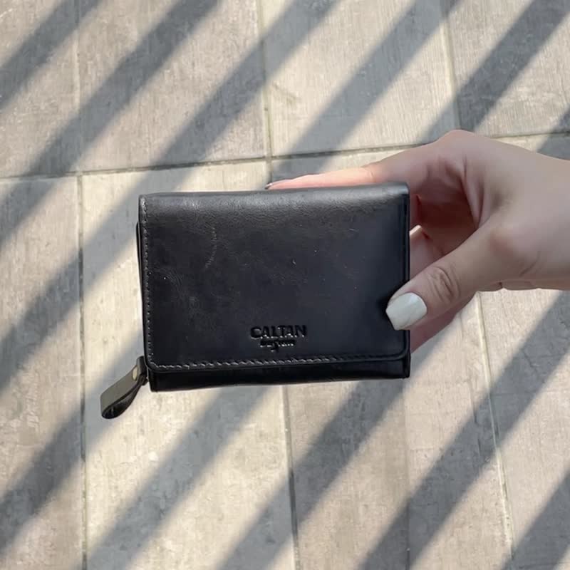【圣诞礼物】轻巧收纳真皮短夹-075021bk - 皮夹/钱包 - 真皮 黑色