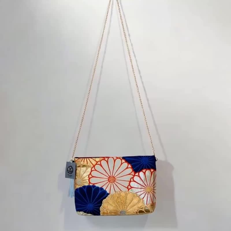 日本真丝和服腰带单肩包, 手工刺绣斜挎包, 环保再生时尚设计 - 侧背包/斜挎包 - 丝．绢 多色