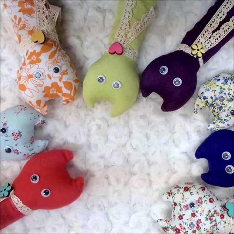 2组4入 可爱猫咪鞋子香氛包 雨季除臭除湿香氛包 重复使用 - 其他 - 植物．花 多色