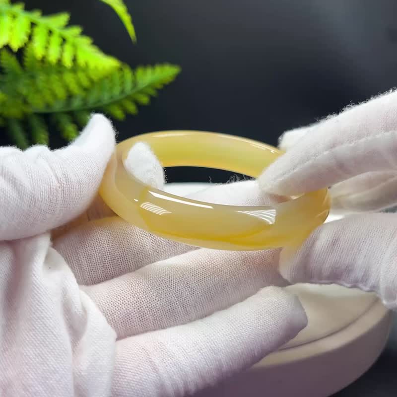 精美 黄色玛瑙手镯 53MM 冰润起刚玉髓手环 美观大气 上手衬肤色 - 手链/手环 - 半宝石 黄色