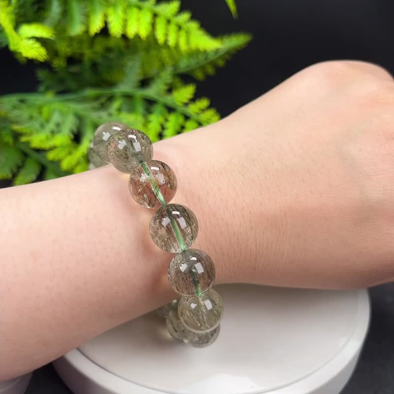 天然绿色碧玺发晶手串14mm冰透绿色发丝水晶男女事业财运社交脉轮 - 手链/手环 - 水晶 绿色