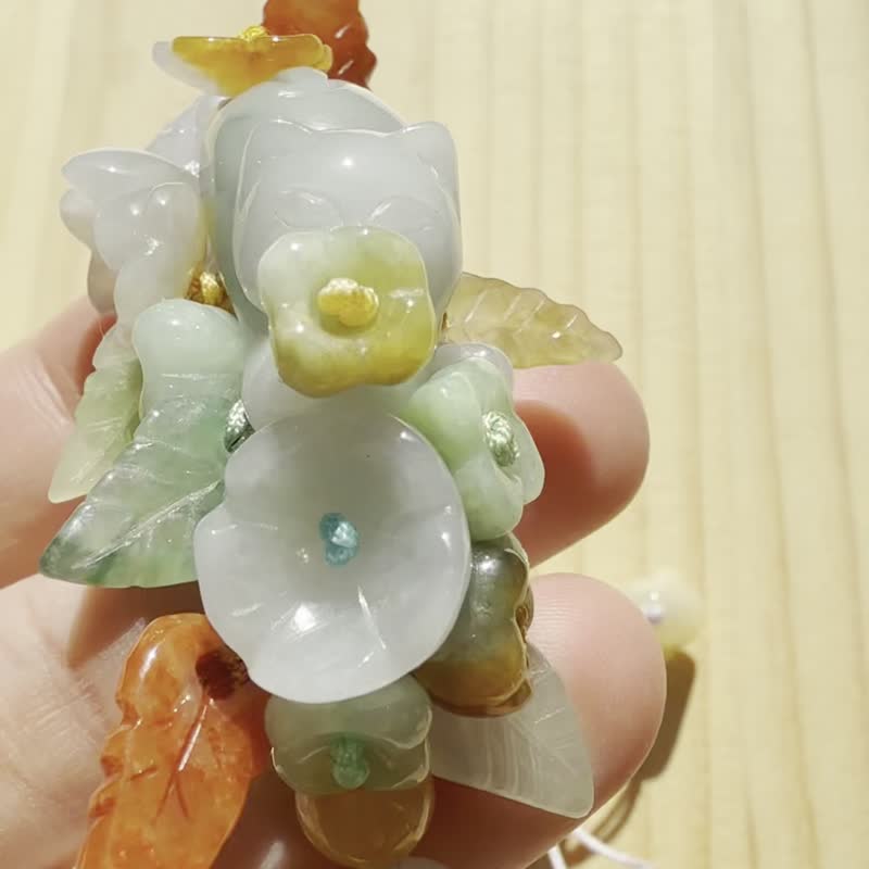 手工玉镯 - 猫咪与花丛 - 手链/手环 - 玉石 黄色