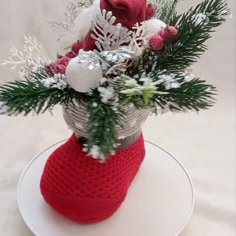 Christmas Stocking Centerpiece, Santa Christmas boot with décor, Christmas gift - 植栽/盆栽 - 其他材质 红色