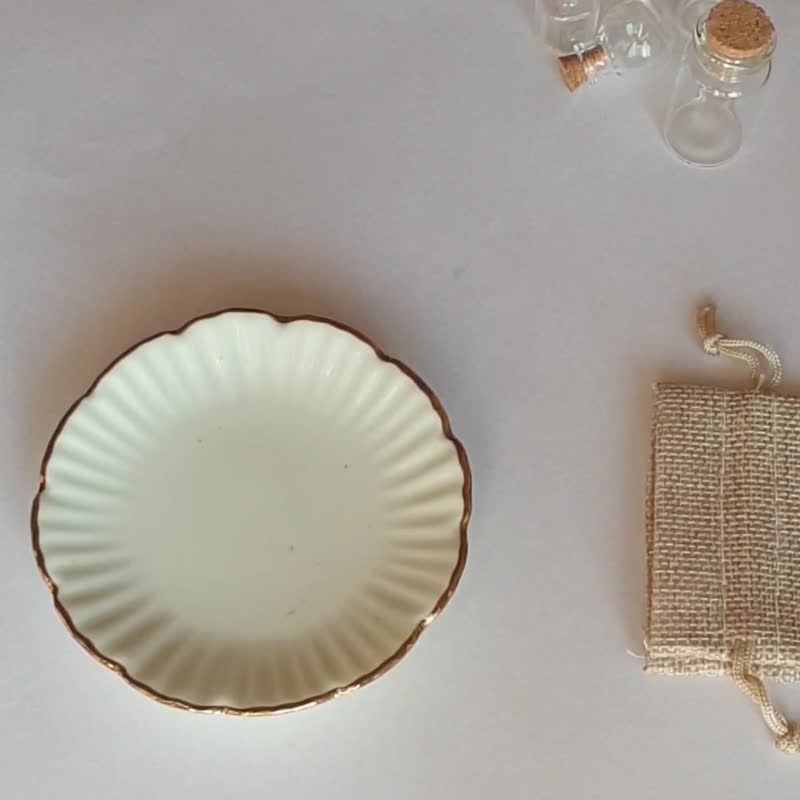 Glass bottle of gems for lucky travel, waxed cord necklace, 12 raw crystals - 项链 - 宝石 多色