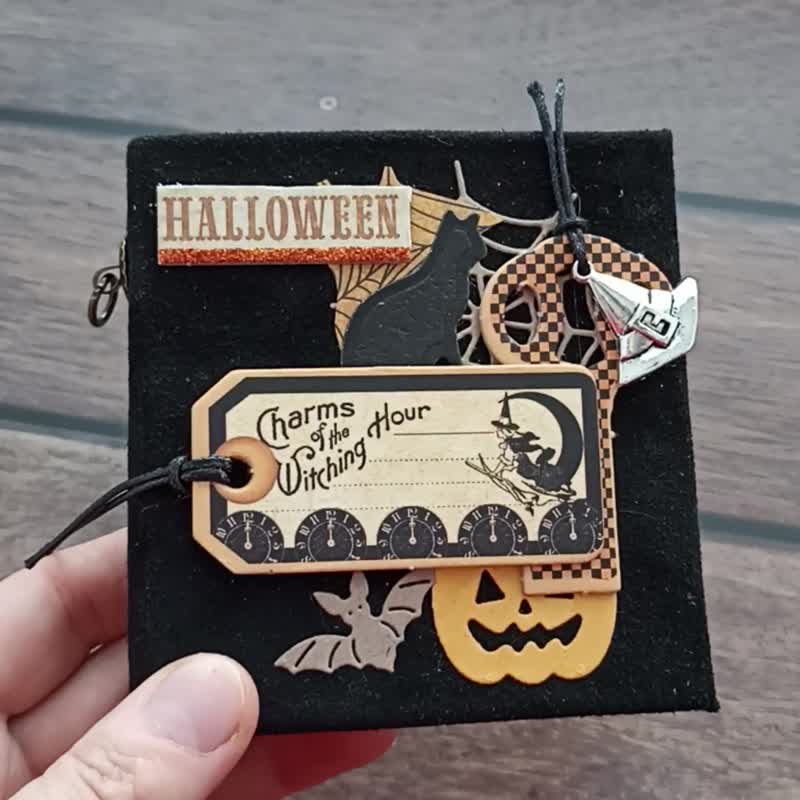 Small Halloween junk journal handmade Gothic spooky notebook Witch grimoire - 笔记本/手帐 - 纸 黑色